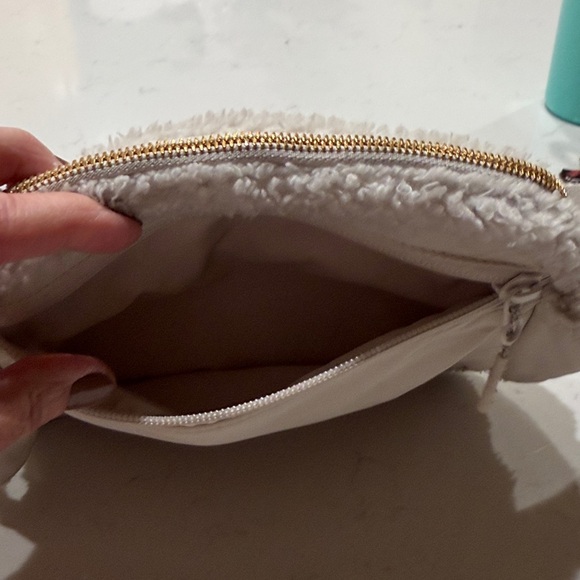 lululemon athletica Off-White Sherpa Crossbody Bag - Picture 6 of 10